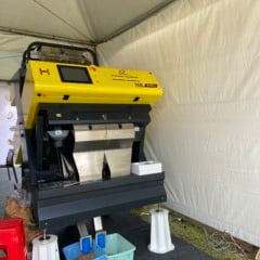 Máquina chinesa com inteligência artificial aprimora seleção de café no Espírito Santo