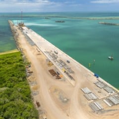 Píer do Porto da Imetame que vai receber contêineres está em fase final de obras. Maior parte da concretagem já foi realizada. Crédito: Divulgação