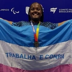 Paralimpíadas Escolares. São Paulo. Rayssa Rocha, medalha de ouro no halterofilismo
