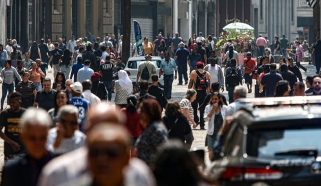 Serviços devem crescer de R$ 690 milhões (novembro de 2024) para R$ 750 milhões em 2025. Foto: Paulo Pinto/Agência Brasil