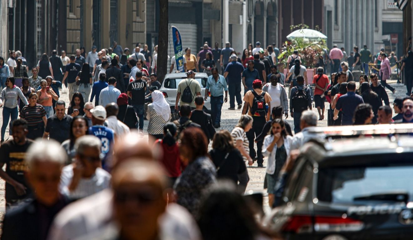 Serviços devem crescer de R$ 690 milhões (novembro de 2024) para R$ 750 milhões em 2025. Foto: Paulo Pinto/Agência Brasil Serviços devem crescer de R$ 690 milhões (novembro de 2024) para R$ 750 milhões em 2025. Foto: Paulo Pinto/Agência Brasil