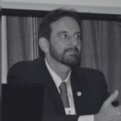 José Roberto Podestá