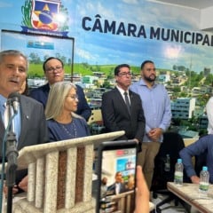 Dorlei Fontão discursa ao tomar posse como prefeito (foto: Eliza Frizera) 