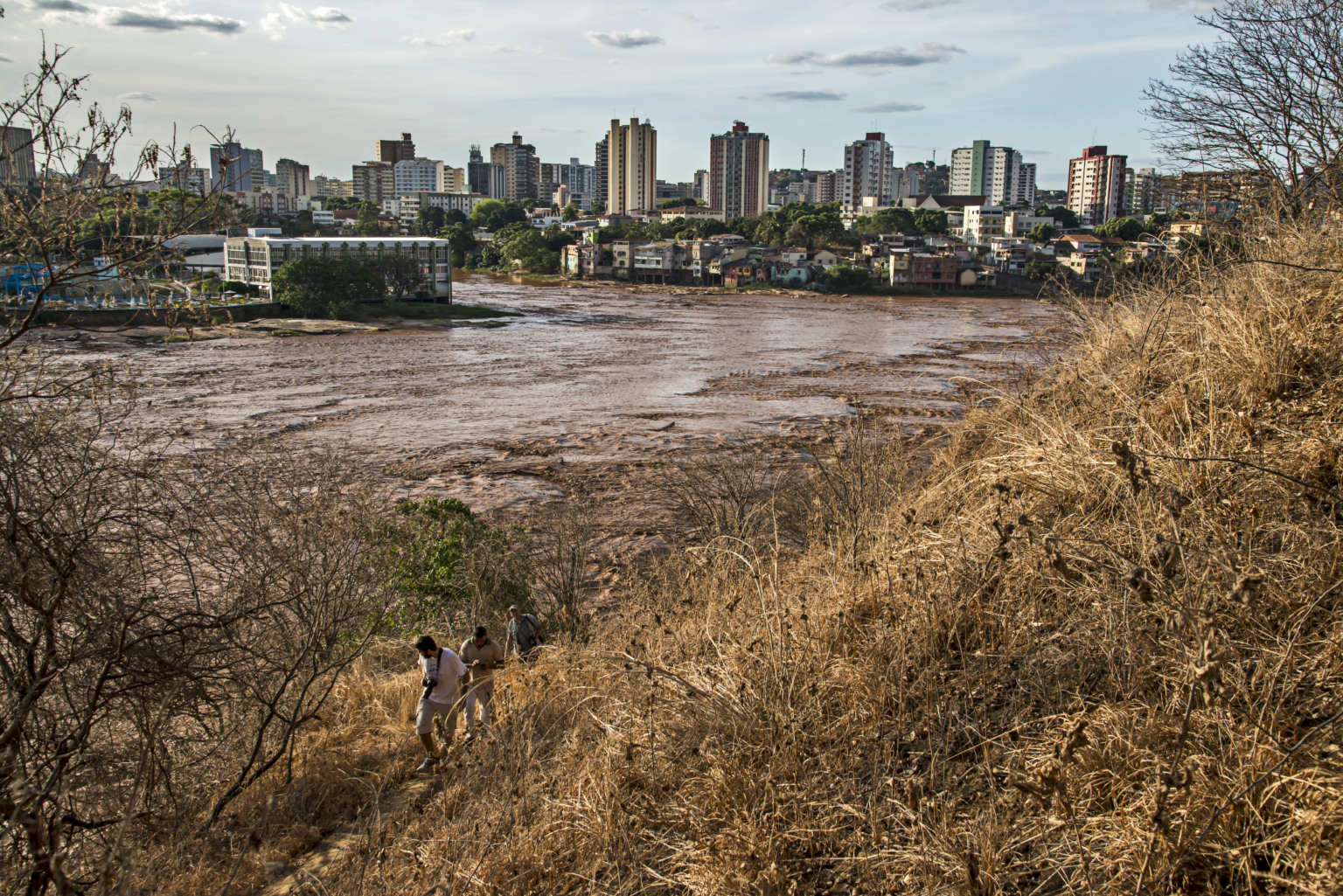 10 anos da tragédia no Rio Doce. Por Leonardo Merçon/ Instituto Últimos Refúgios 10 anos da tragédia no Rio Doce. Por Leonardo Merçon/ Instituto Últimos Refúgios