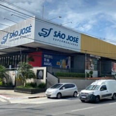 São José Supermercado Praia do Canto