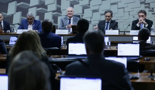 Pelos cálculos, o governo federal conseguirá, entre 2026 e 2028, uma receita com superávit de cerca de R$ 12,27 bilhões.  Foto: Lula Marques/ Agência Brasil.