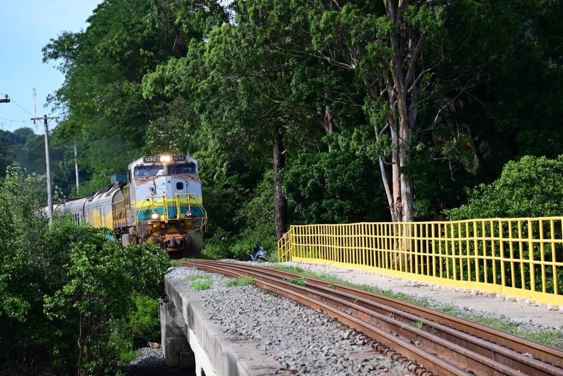 Trem de passageiros Vitória a Minas