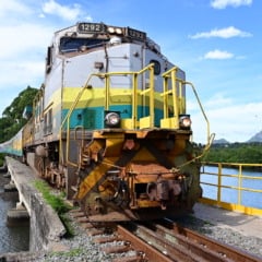 Trem de passageiros Vitória a Minas