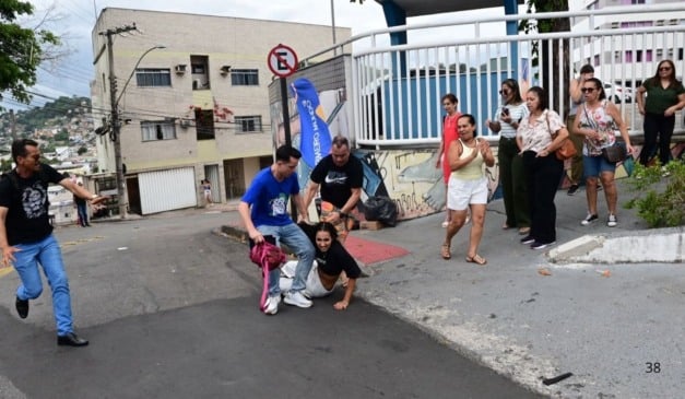 candidata cai em local de prova do Enem