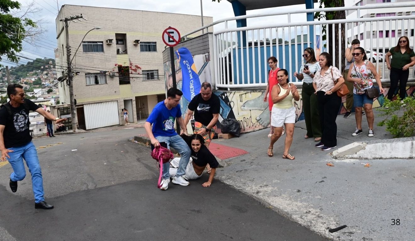 candidata cai em local de prova do Enem