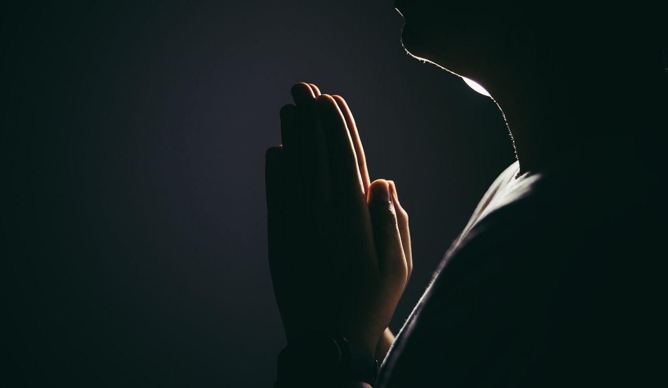 Mãos em oração Mãos em oração