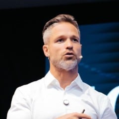 Diego Ribas é  bicampeão da Libertadores e falará sobre ser líder em momentos desafiadores. Crédito: Reprodução/Instagram/@diegoribas10)