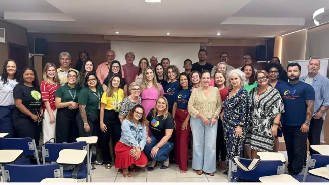 Representantes das instituições que receberam o apoio do IAB em 2025