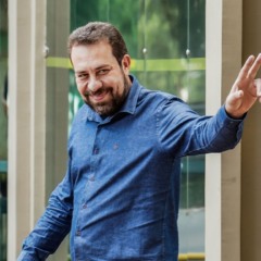 O ministro Guilherme Boulos