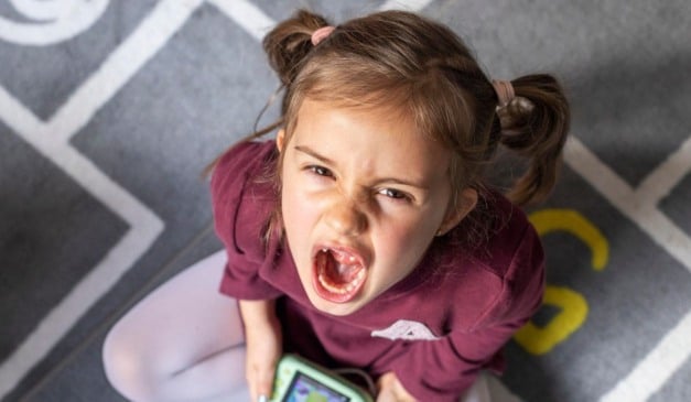 Mau comportamento infantil