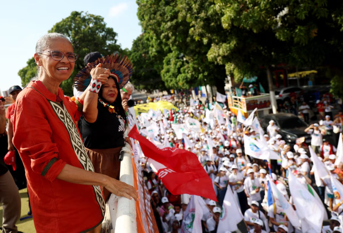 Marina Silva, Ministra de Estado do Meio Ambiente e Mudança do Clima do Brasil e Sonia Guajajara, Ministra dos Povos Indígenas do Brasil participam da "Marcha Global pelo Clima".