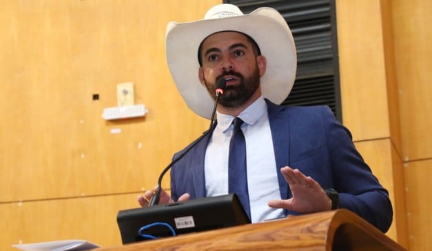 Pablo Muribeca na Ales