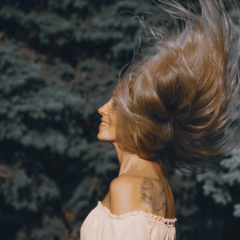 Cuidar do cabelo no verão/Canva