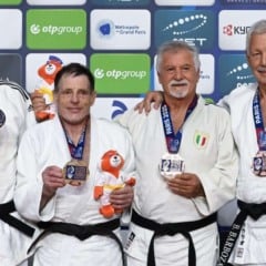 Mundial de Veteranos de Judô. Sensei Bráulio Barboza, medalhista de bronze (primeiro à direita)