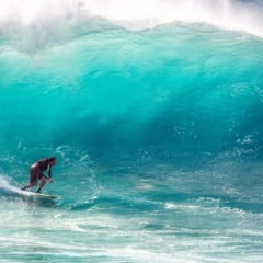 A Evolução do Surfe Competitivo: Do Hawaii às Olimpíadas