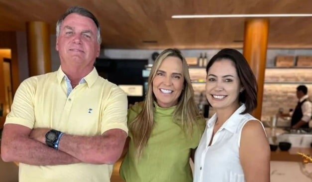 O ex-presidente Jair Bolsonaro, a vice-governadora do DF, Celina Leão, e Michelle Bolsonaro.