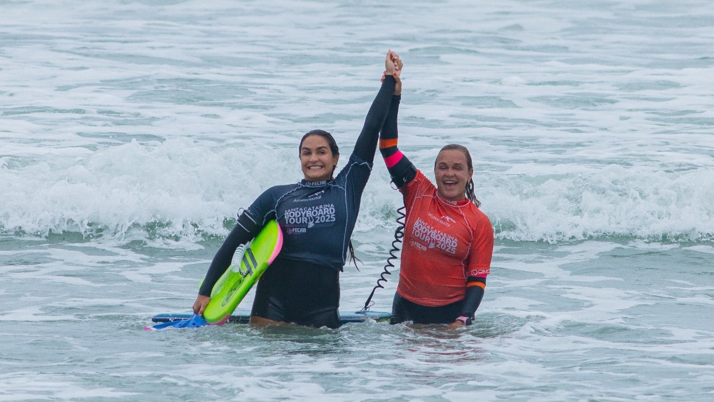 Circuito Catarinense de Bodyboarding; primeira final entre Neymara Carvalho e Luna Hardman