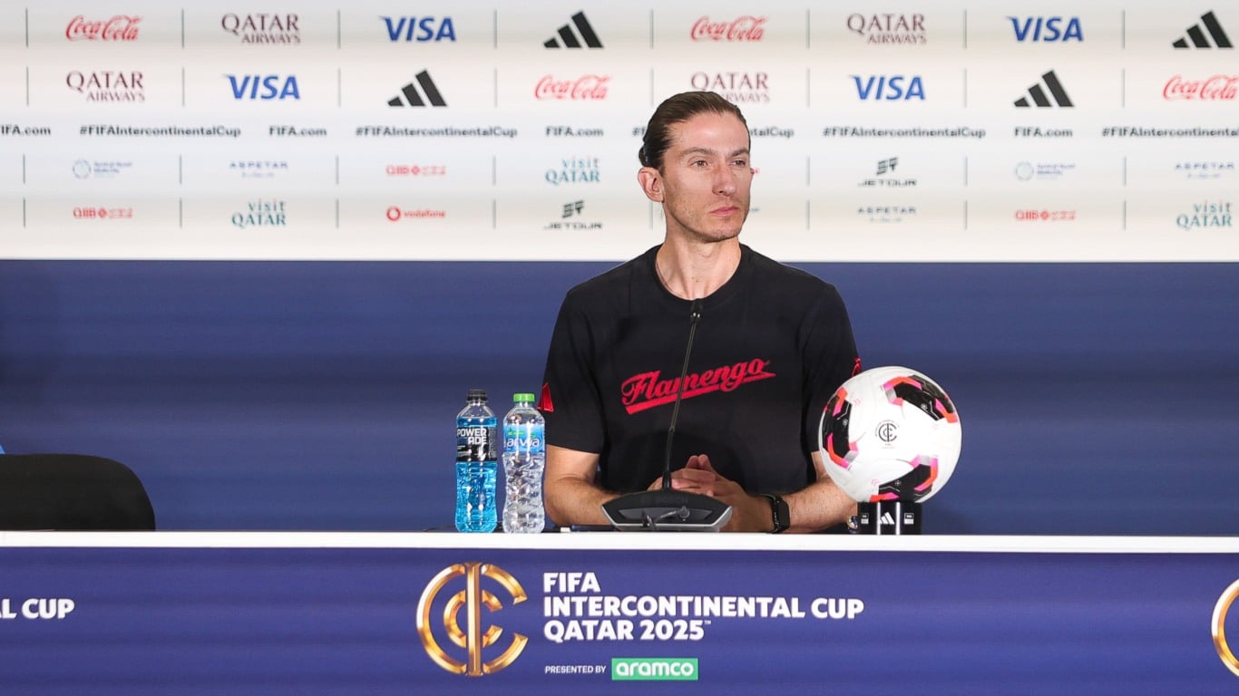 COLETIVA DO TECNICO FILIPE LUIS - 09-12-2025
Fotos: Gilvan de Souza/Flamengo