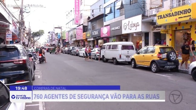 Polícia reforça policiamento em área de comércio para o Natal