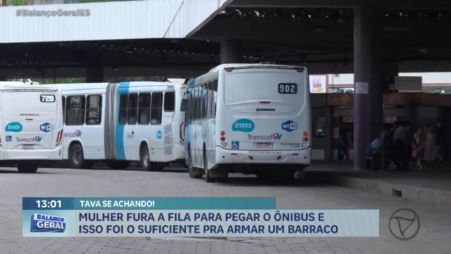 Briga entre passageiras em terminal de Cariacica termina em agressão