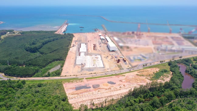 O porto da Imetame está em fase final de obras e terá um cais de 750 metros para operação de contêineres em Aracruz, em uma joint venture com a holandesa Hanseatic Global Terminals. Crédito: Divulgação