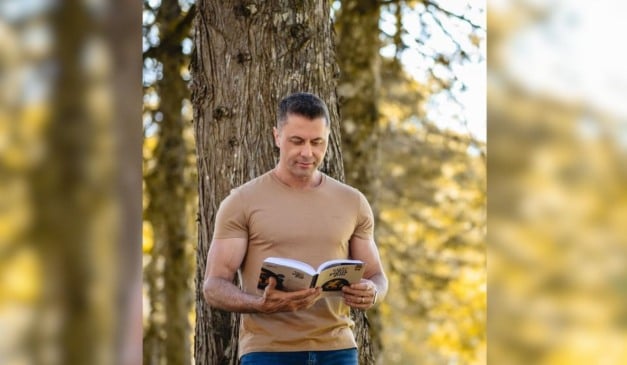 Junior Rostirola, pastor evangélico e autor do best-seller 'Café com Deus Pai'. Foto: @juniorrostirola via Instagram