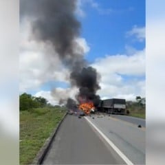 Grave acidente na BR 101, na divisa da BA com o ES - Foto: Redes Sociais