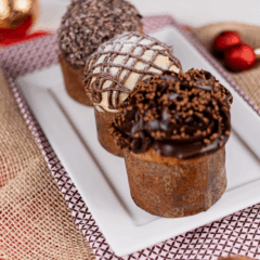 Chocotone caseiro/Canva