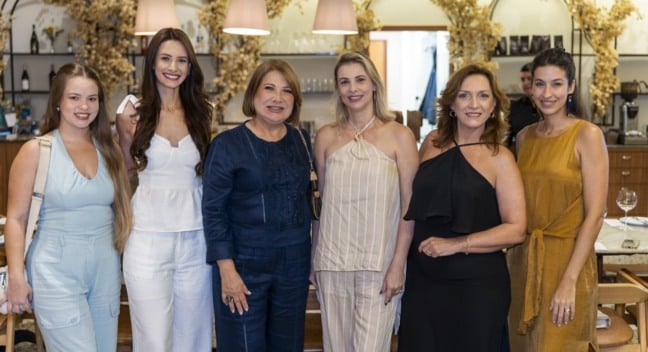 Noite festiva homenageia arquitetos e decoradores