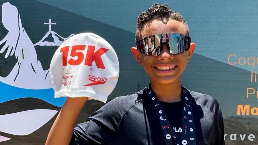 Cauã Dentinho, de 12 anos, nadou 15km na ultramaratona de águas abertas em Vila Velha. Maratona Aquática. Foto: Acervo pessoal