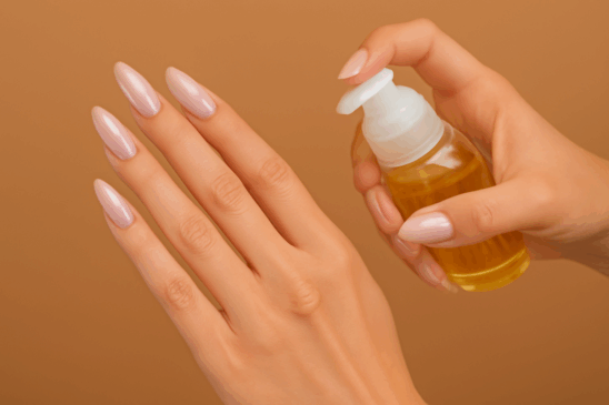 óleos naturais para manter suas unhas fortes