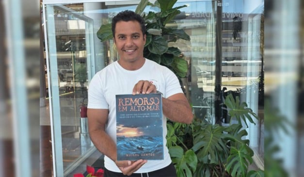 Maikel Araújo dos Santos lançou livro Remorso em Alto-Mar