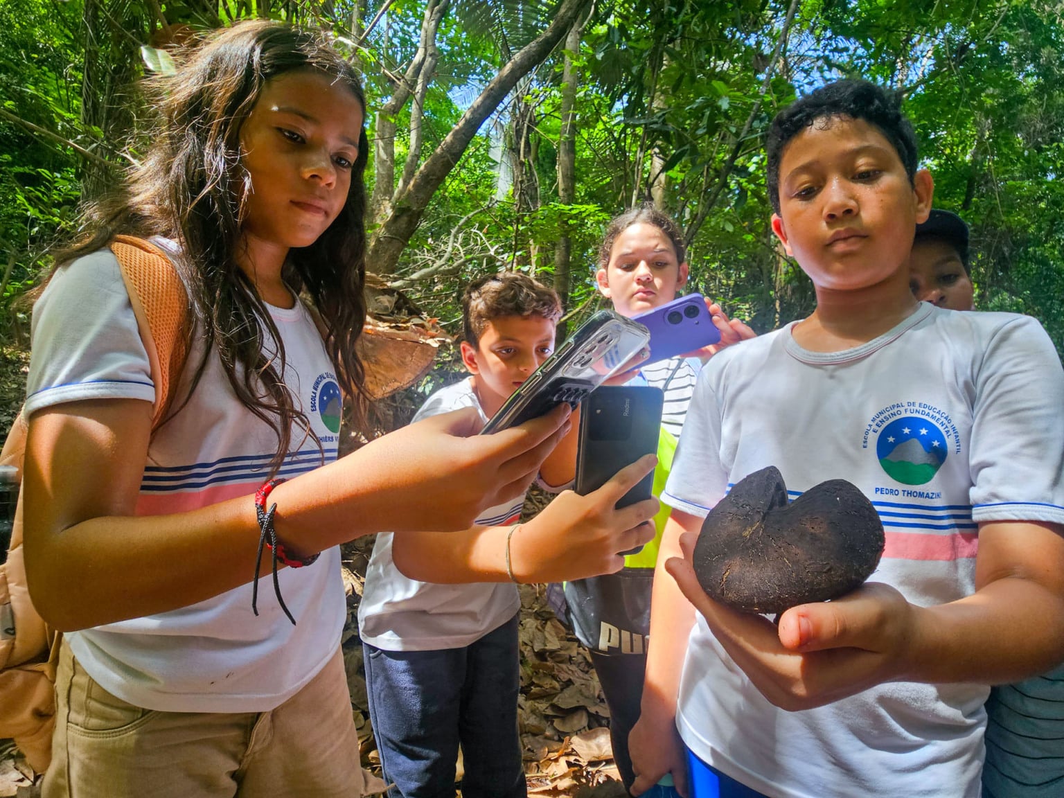 Crian&ccedil;as do Clube de Observadores da Natureza Sabi&aacute; visitam a RPPN Guaribus, em Itagua&ccedil;u. Foto: Leonardo Mer&ccedil;on
