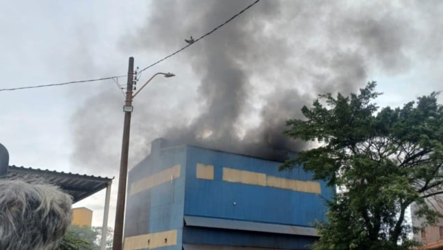 Incêndio na Vale (Foto/reprodução: leitores)