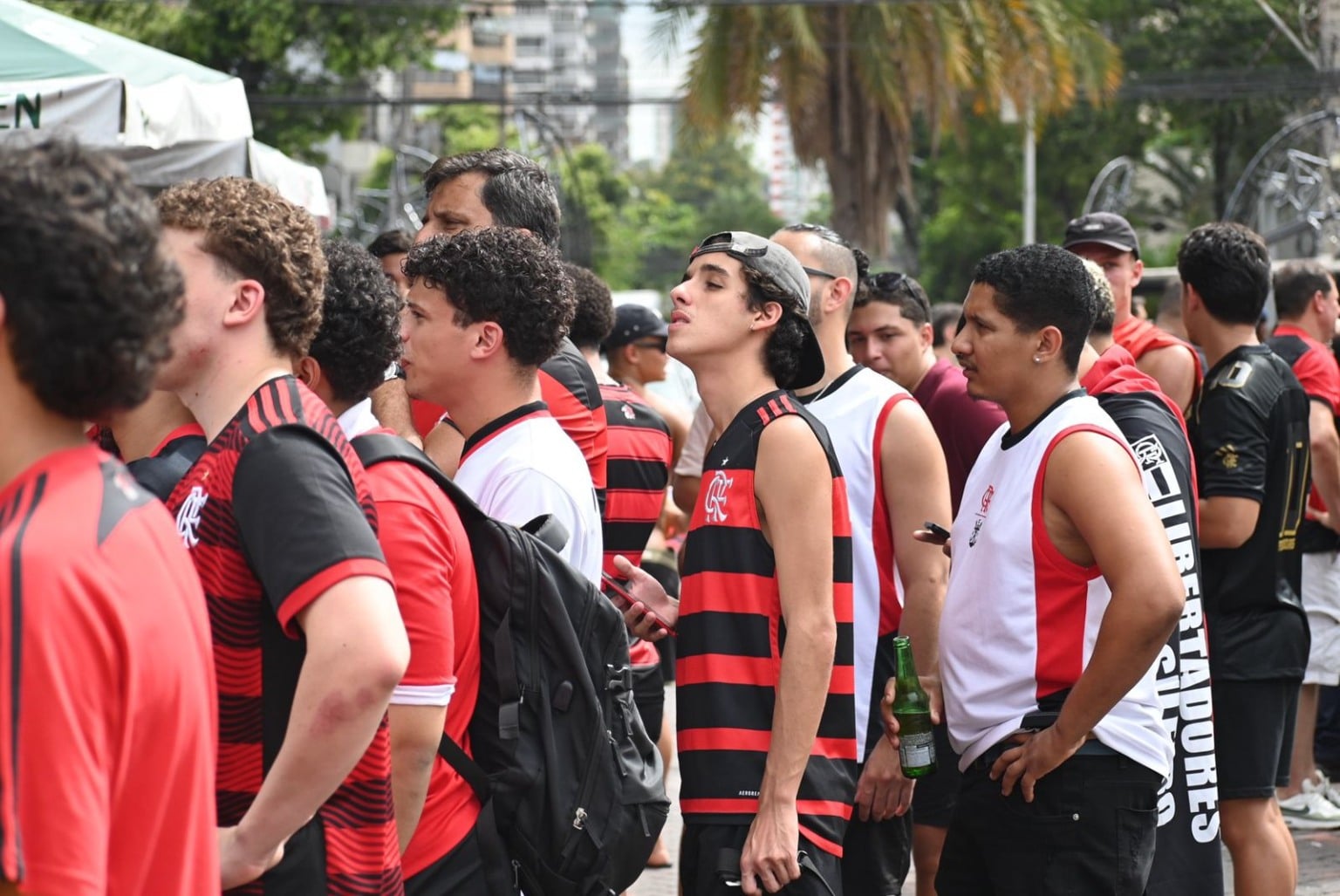 Final da Copa Intercontinental, Flamengo x PSG Torcida do Flamengo no Triângulo das Bermudas, em Vitória Final da Copa Intercontinental, Flamengo x PSG Torcida do Flamengo no Triângulo das Bermudas, em Vitória