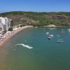 Ver&atilde;o em Guarapari deve receber at&eacute; 1 milh&atilde;o de pessoas (Foto: Thiago Soares/Folha Vit&oacute;ria)