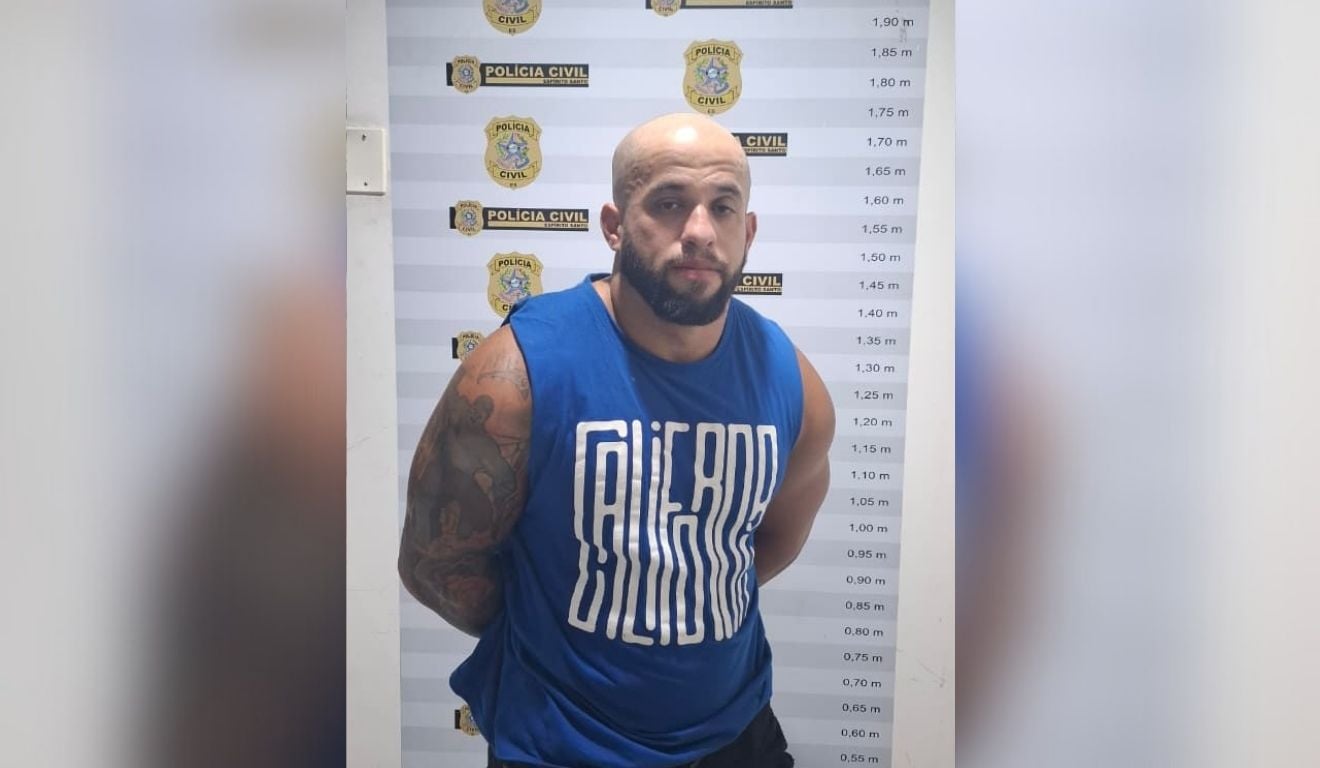 Luã França de Carvalho estava na frente da casa da vítima, descumprindo medida protetiva. Foto: Reprodução/TV Vitória