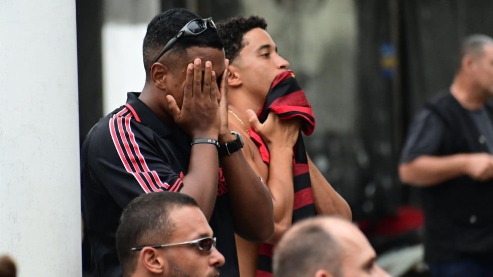 Final da Copa Intercontinental: Flamengo x PSG Torcida do Flamengo na Praia do Canto, em Vitória Final da Copa Intercontinental: Flamengo x PSG Torcida do Flamengo na Praia do Canto, em Vitória