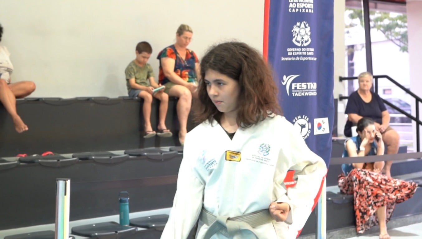 Rebeka Batista, de 11 anos, atleta de taekwondo