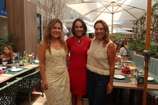 É tempo de abrir portas, acolher e compartilhar boas (e lindas) mesas