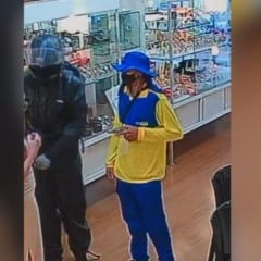 Um dos suspeitos estava uniformizado com vestimenta dos Correios