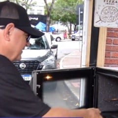 José Roberto Araújo é aposentado e empreendedor