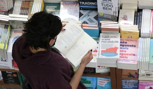 Cerca de 2.495 municípios brasileiros contam com pelo menos uma empresa ligada ao livro. Foto: Rovena Rosa/ Agência Brasil