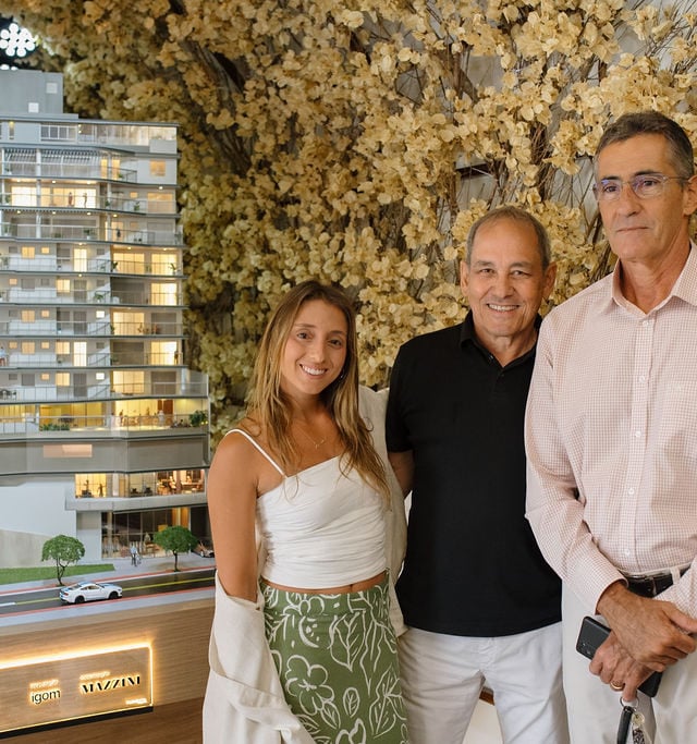 Marina kretli, luiz guilherme mazzini, edu hees