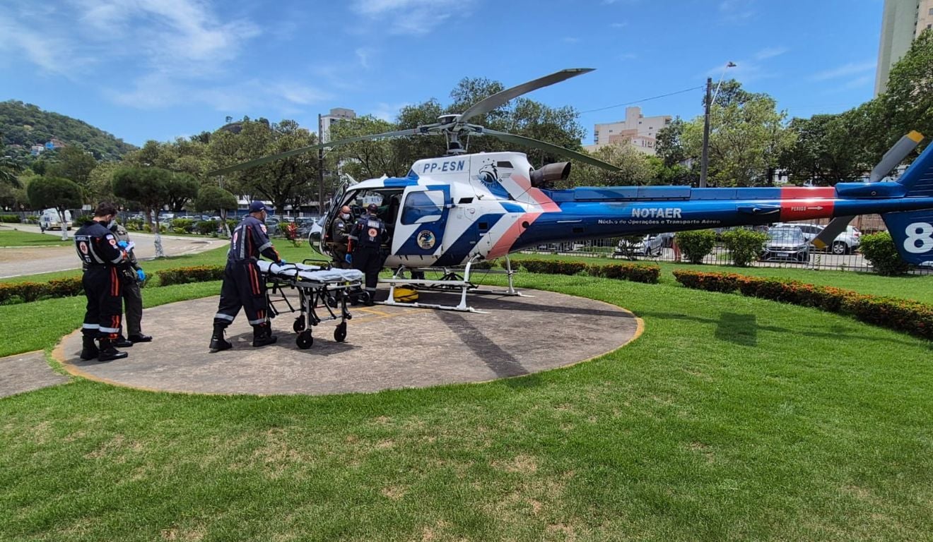 Menina foi socorrida por helicóptero do Notaer. Foto: Divulgação/Notaer